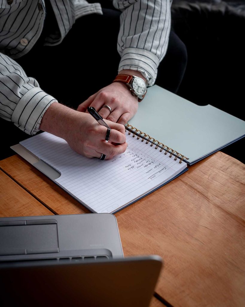 handwriting a list of accounting services